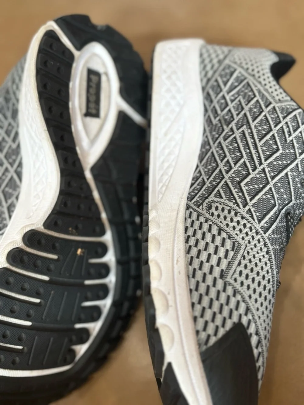 Propet Men’s Black and Gray Mesh Athletic Sneaker